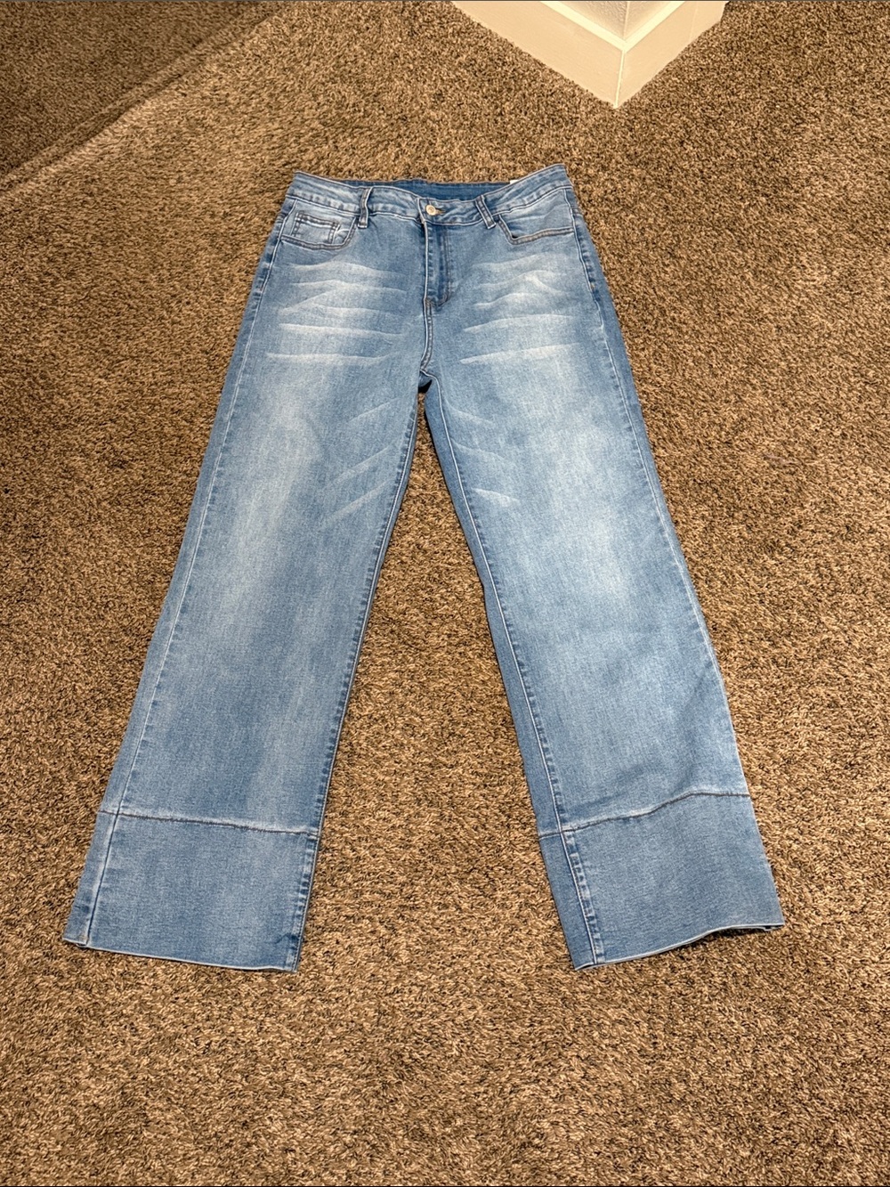Classic Light Blue Wide-Leg Jeans for Women